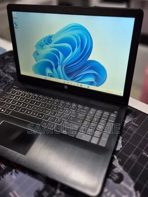 New Laptop HP Pavilion Power 15 8GB Intel Core i7 SSD 256GB