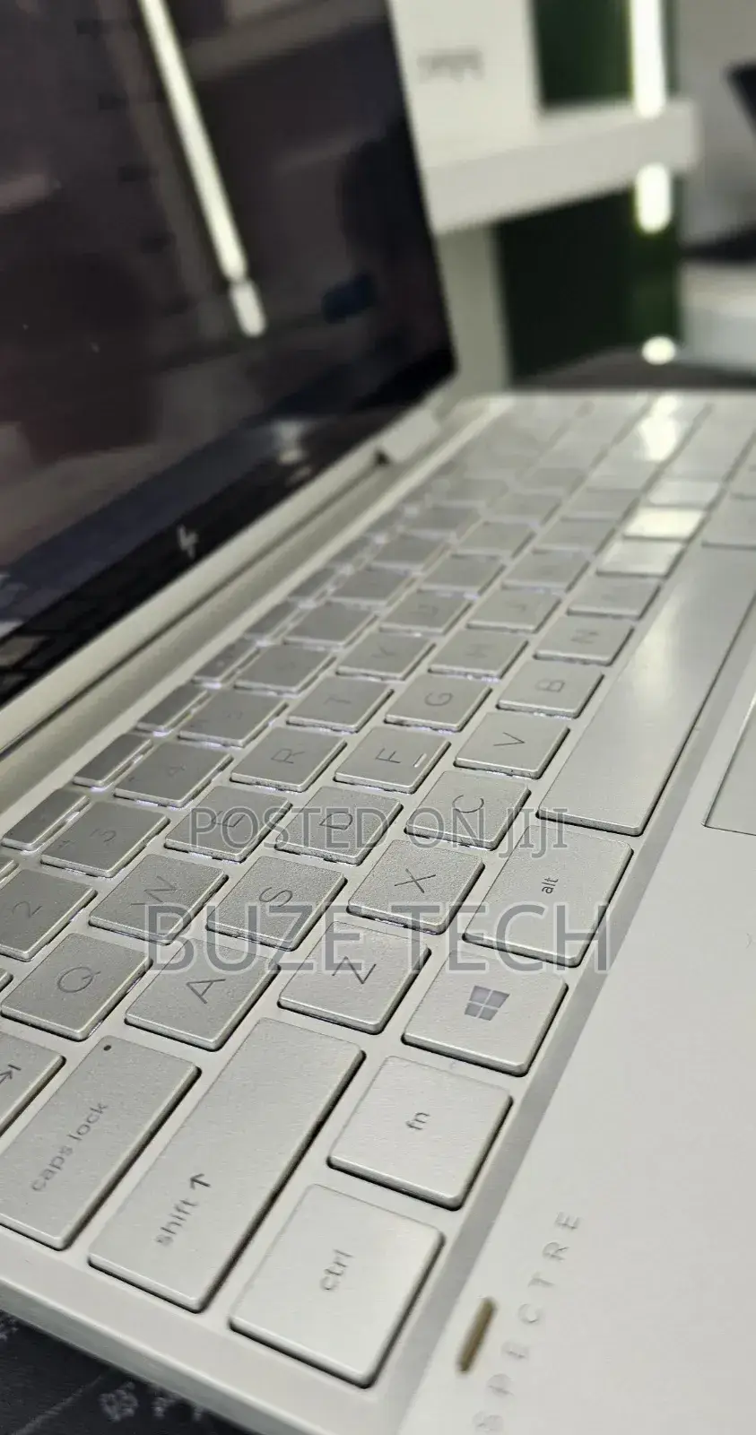 New Laptop HP Spectre X360 8GB Intel Core i7 SSD 512GB