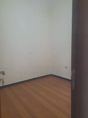 Warehouse for Rent in Jacross Area With Sufficient Office 200kv Power