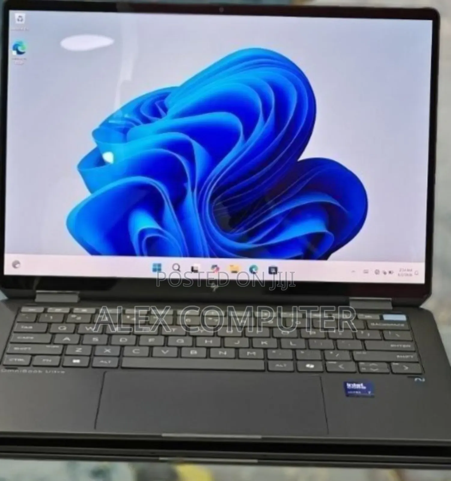 New Laptop HP OmniBook 5 Flip 16GB Intel Core Ultra 7 SSD 1T