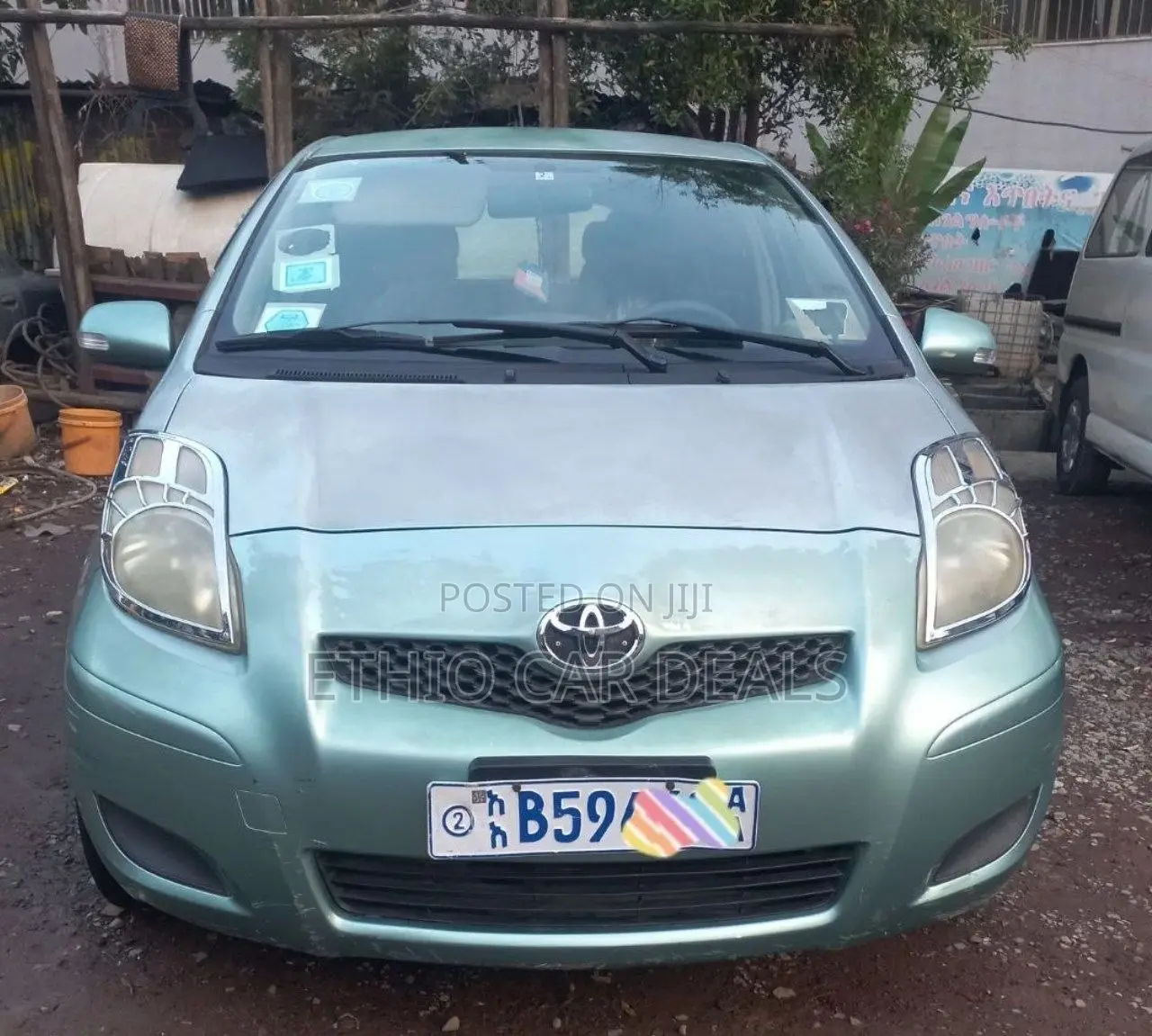 Toyota Yaris 2010 Green