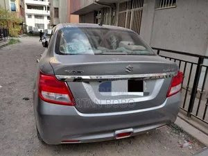 Suzuki Dzire 2022 Silver