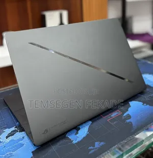 New Laptop Asus ROG Zephyrus G16 32GB Intel Core Ultra 9 SSD 1T