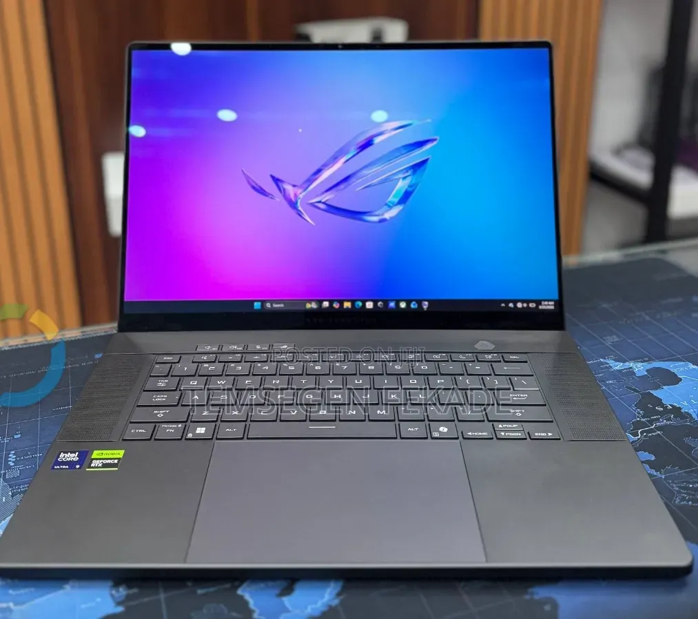 New Laptop Asus ROG Zephyrus G16 32GB Intel Core Ultra 9 SSD 1T