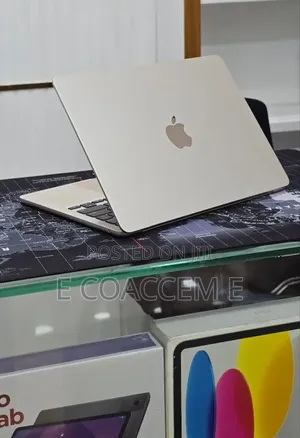 New Laptop Apple MacBook 16GB SSD 256GB