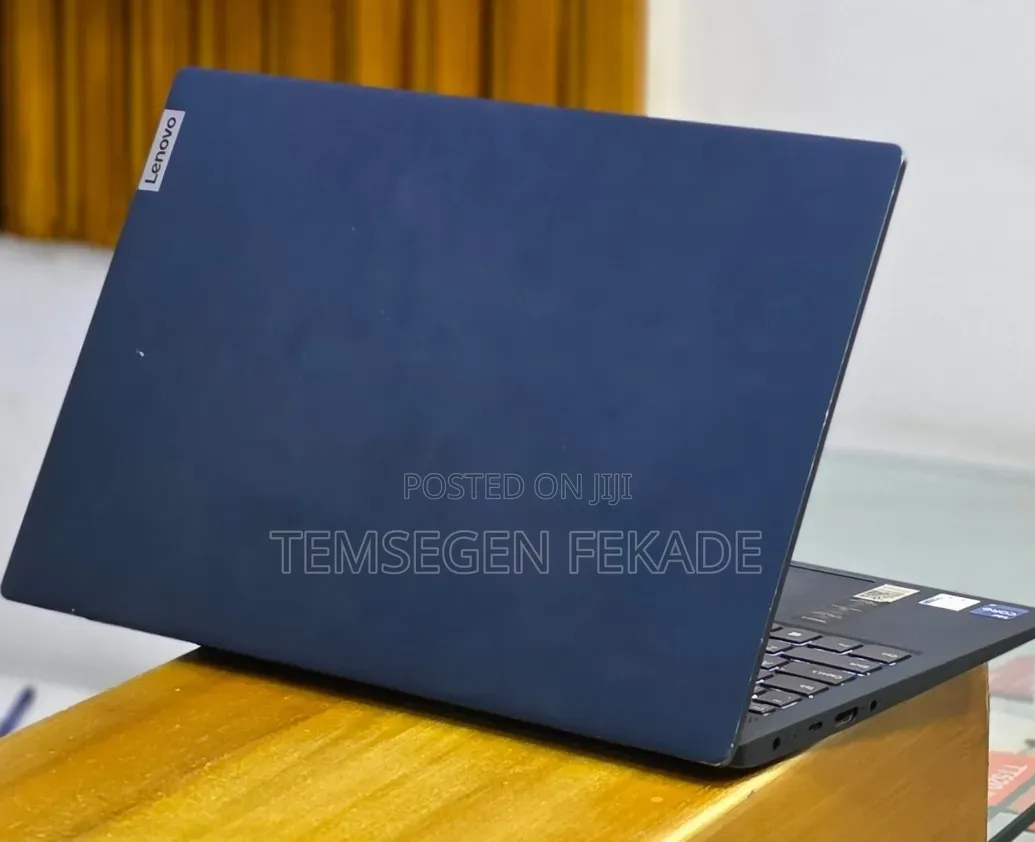 New Laptop Lenovo IdeaPad 520 12GB Intel Core i7 SSD 512GB