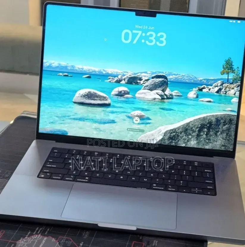 New Laptop Apple MacBook Pro 2021 M1 32GB Apple M1 Pro SSD 512GB