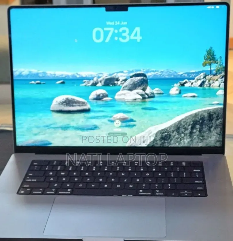 New Laptop Apple MacBook Pro 2021 M1 32GB Apple M1 Pro SSD 512GB