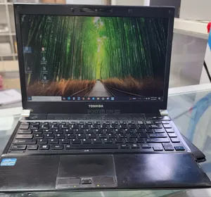 Laptop Toshiba Portege R830 4GB Intel Core i5 HDD 500GB