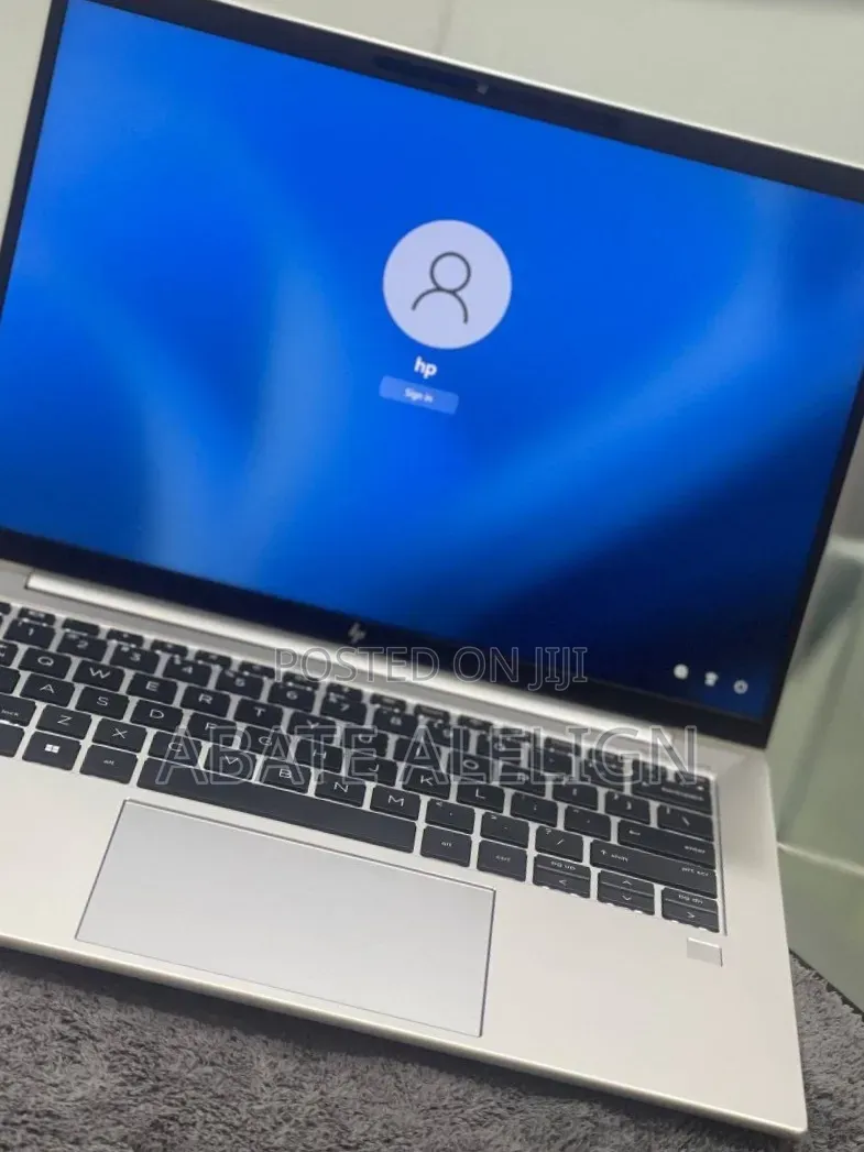 New Laptop HP EliteBook 840 G10 16GB Intel Core i7 SSD 512GB