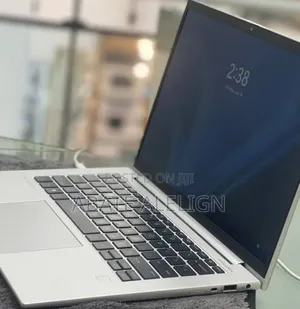New Laptop HP EliteBook 840 G10 16GB Intel Core i7 SSD 512GB