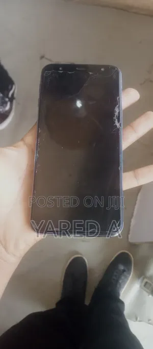 Samsung Galaxy J6 Plus 32 GB Blue