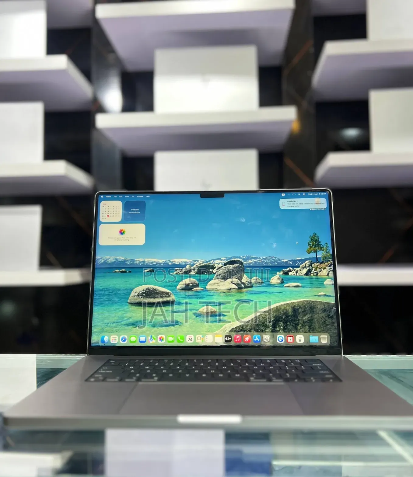 New Laptop Apple MacBook Pro 2021 M1 32GB Apple M1 Pro SSD 512GB