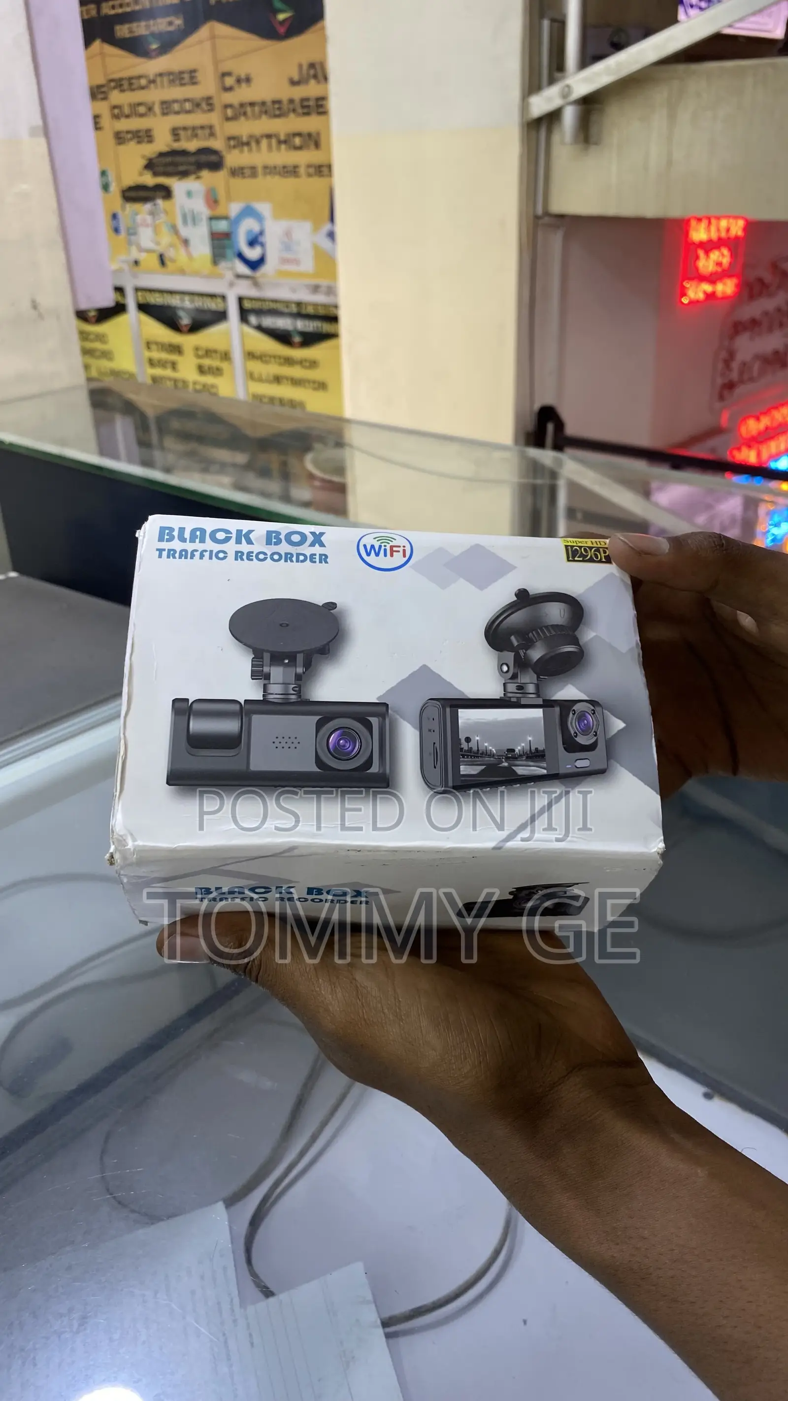 Black Box Traffic Recorder Dash Cam Featuring