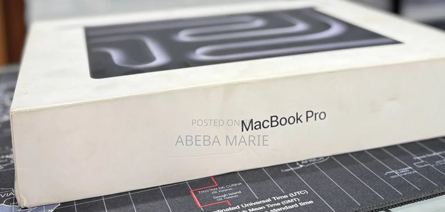 New Laptop Apple MacBook Pro 2024 M4 24GB Apple M4 Pro SSD 512GB