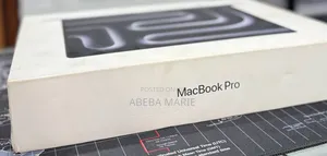 New Laptop Apple MacBook Pro 2024 M4 24GB Apple M4 Pro SSD 512GB