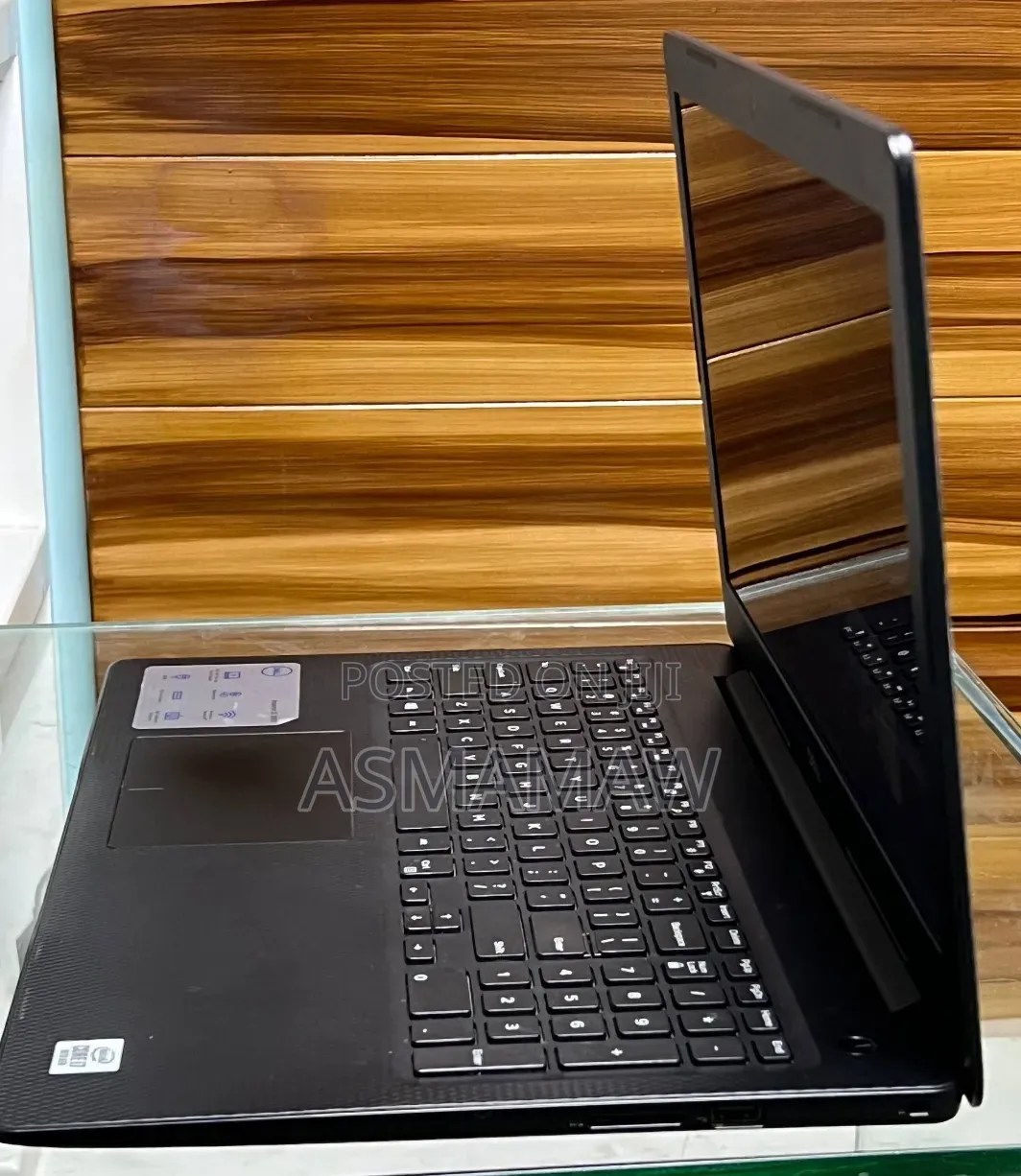 New Laptop Dell Inspiron 15 8GB Intel Core i7 SSD 256GB