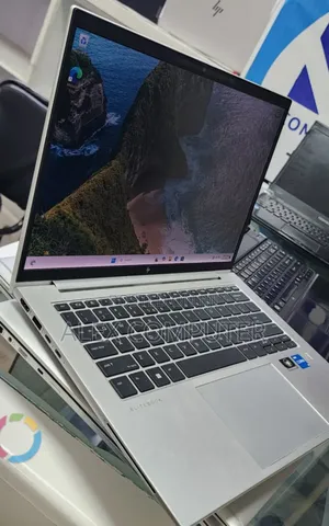New Laptop HP EliteBook 840 G9 16GB Intel Core i5 SSD 512GB