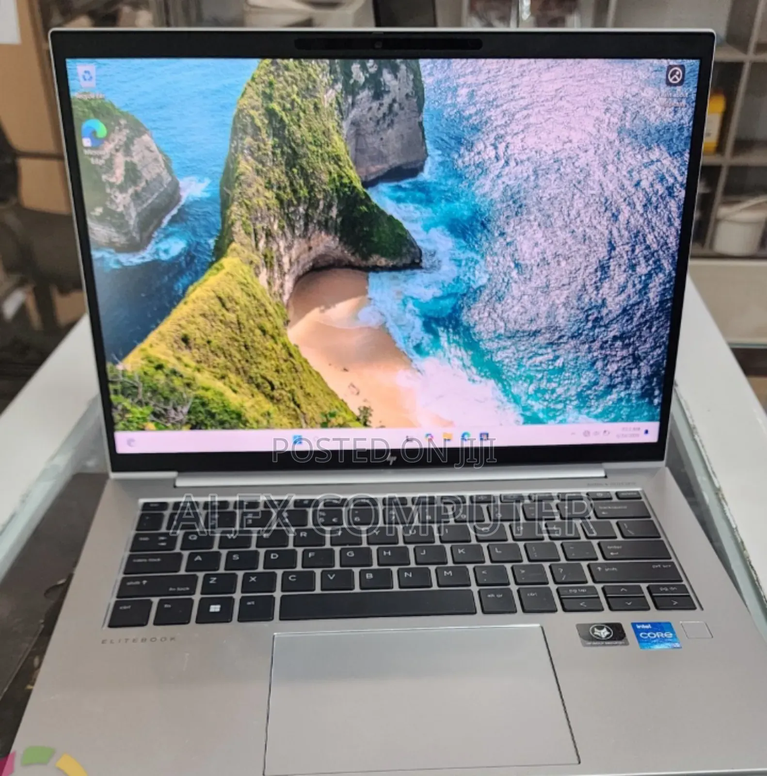 New Laptop HP EliteBook 840 G9 16GB Intel Core i5 SSD 512GB