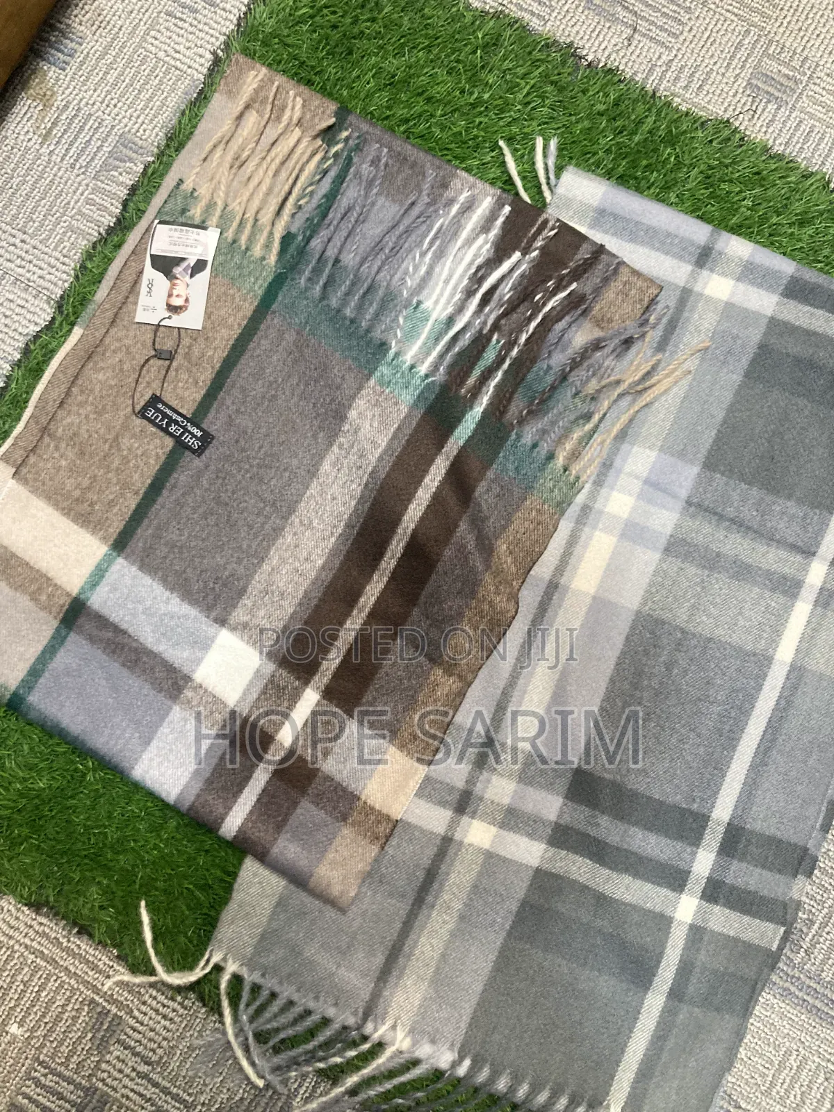 Shi Er Yue 100% Cashmere Scarves: