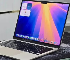 New Laptop Apple MacBook Air 2022 M2 16GB Apple M2 SSD 256GB