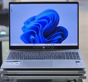 New Laptop HP Pavilion 15 8GB Intel Core Ultra 5 SSD 512GB