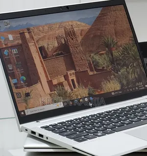 New Laptop HP EliteBook 830 G8 16GB Intel Core i7 SSD 512GB