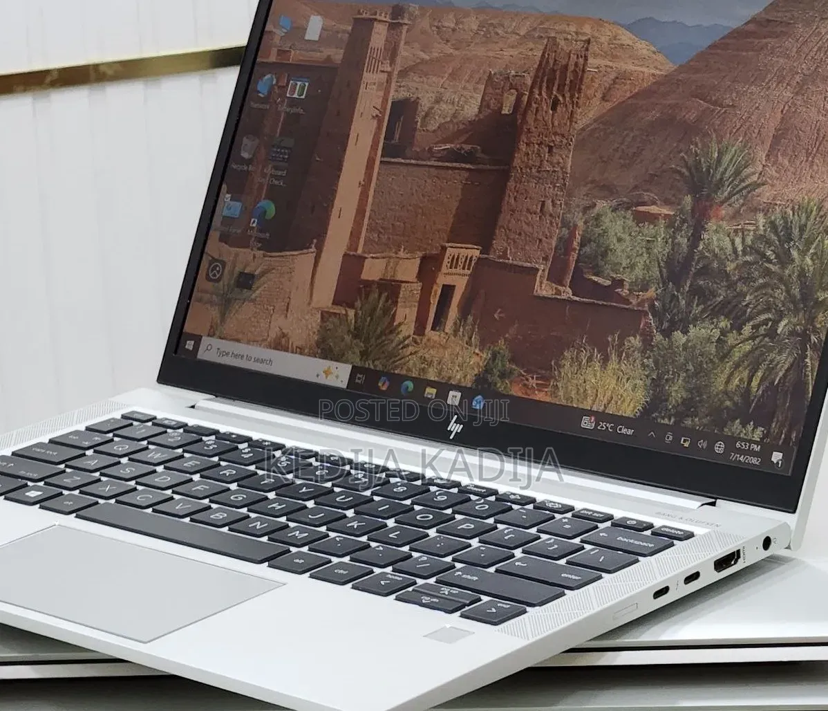 New Laptop HP EliteBook 830 G8 16GB Intel Core i7 SSD 512GB