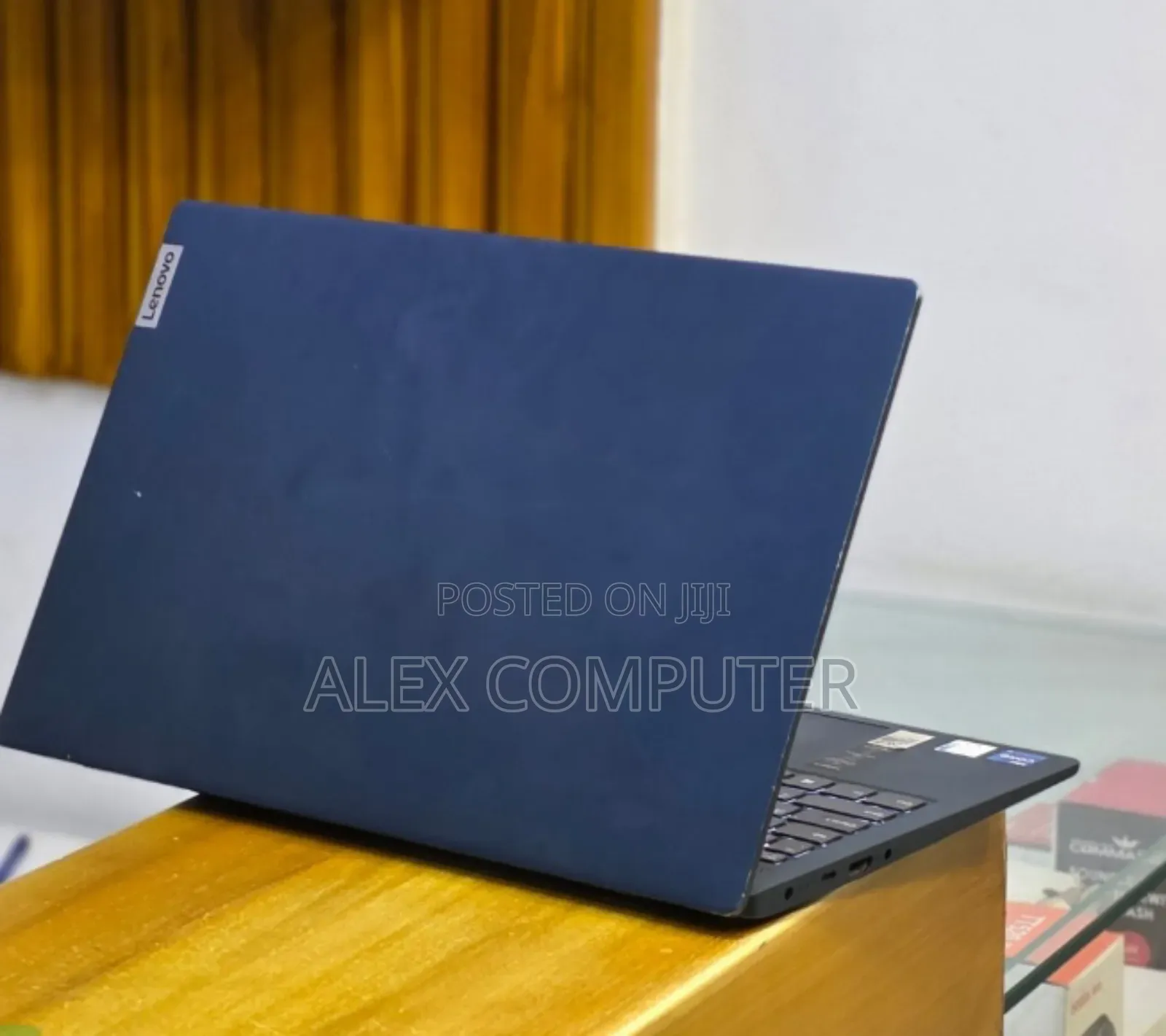 New Laptop Lenovo 12GB Intel Core i7 SSD 512GB
