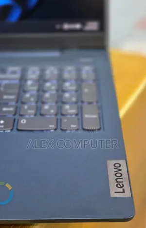 New Laptop Lenovo 12GB Intel Core i7 SSD 512GB