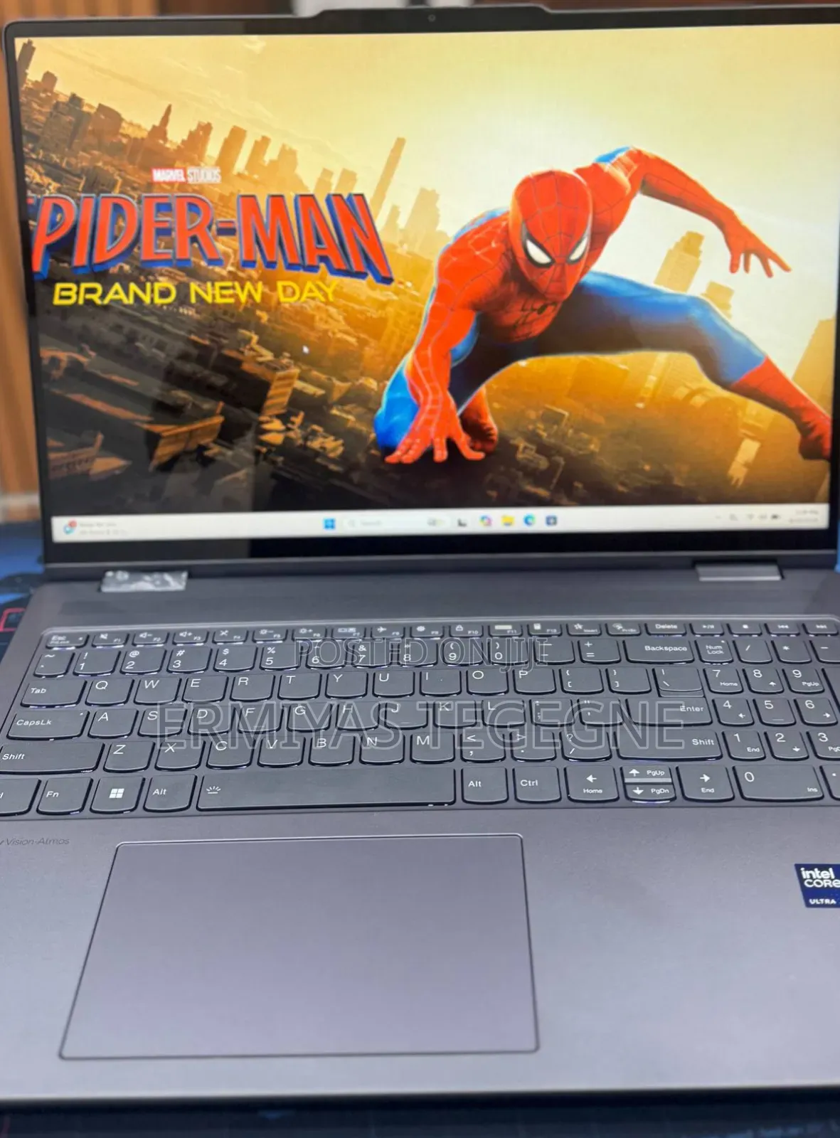 New Laptop Lenovo ThinkPad Yoga 16GB Intel Core Ultra 7 SSD 512GB