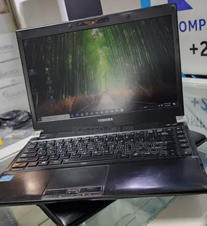 New Laptop Toshiba 4GB Intel Core i5 HDD 500GB