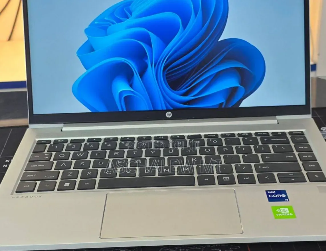 New Laptop HP ProBook 440 G9 16GB Intel Core i7 SSD 1T