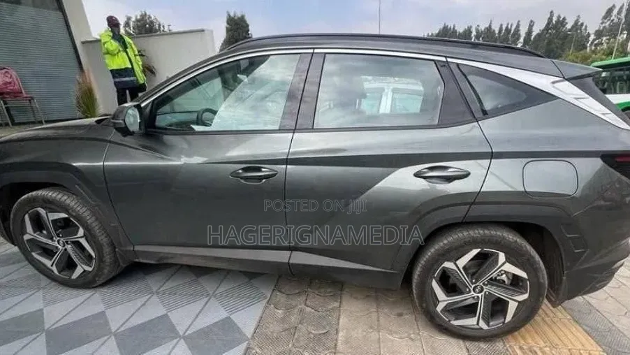 Hyundai Tucson 2022 Gray