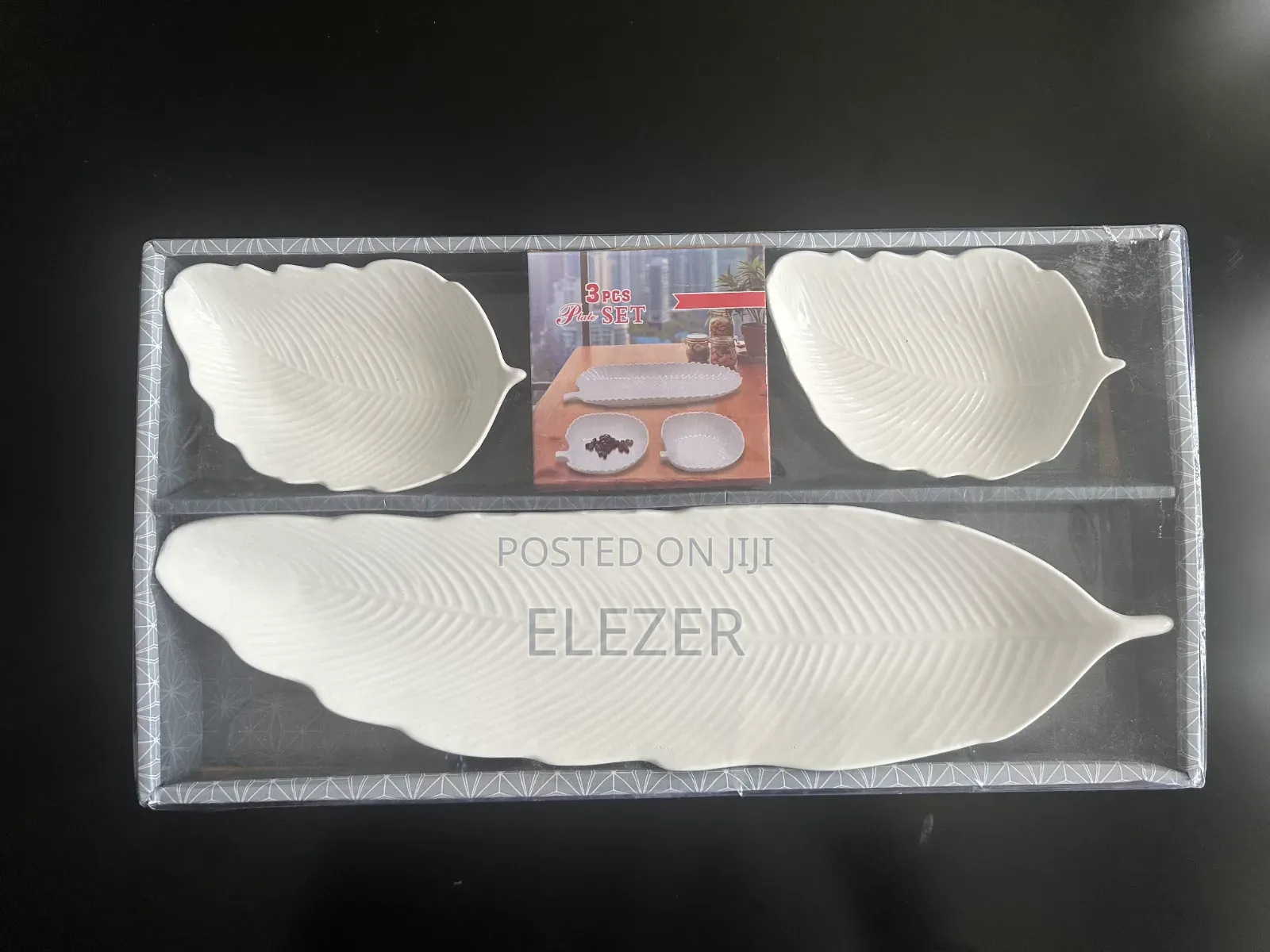 3-Piece Ceramic Leaf-Shaped Serving Platter Set.