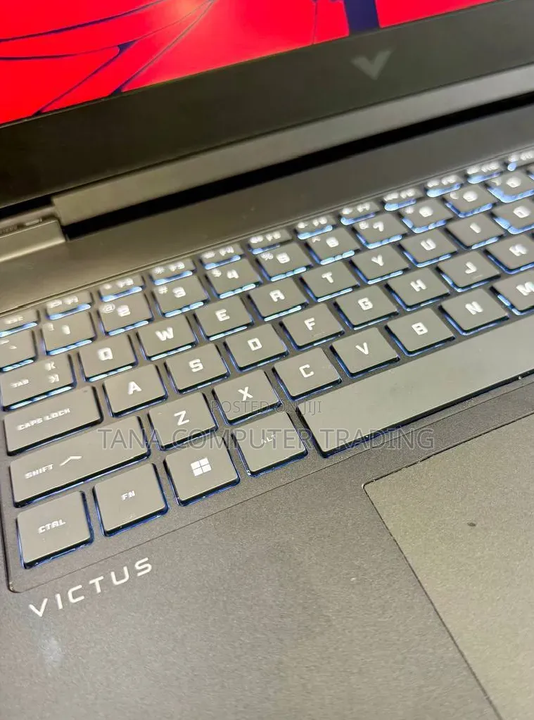 New Laptop HP Victus 15 16GB Intel Core i7 SSD 1T