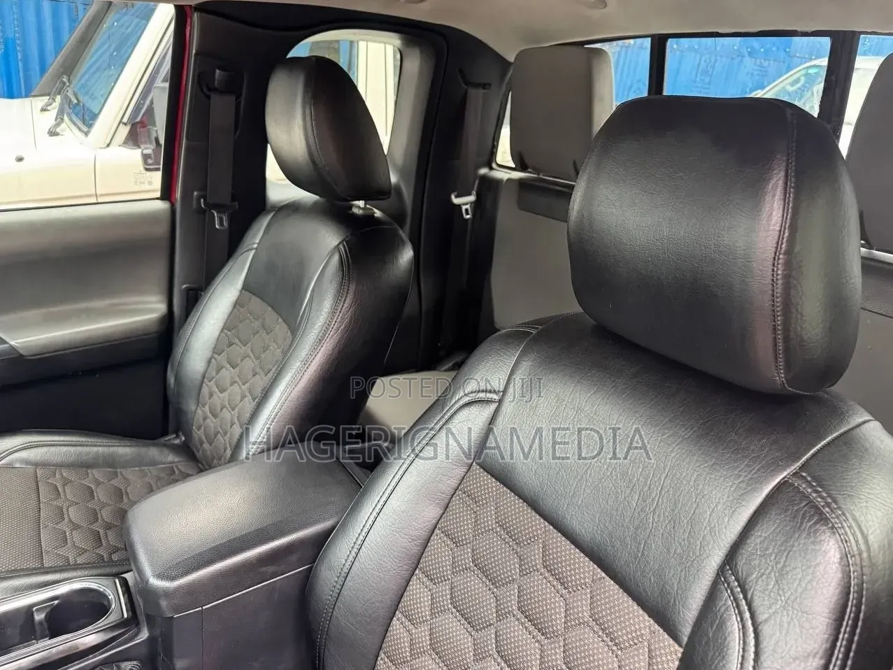 Toyota Tacoma 2018 Red