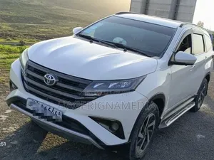 Toyota Rush 2022 White