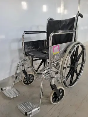Leather Seat Wheelchair炉支allowing It to Be Easily Folded Wilcher