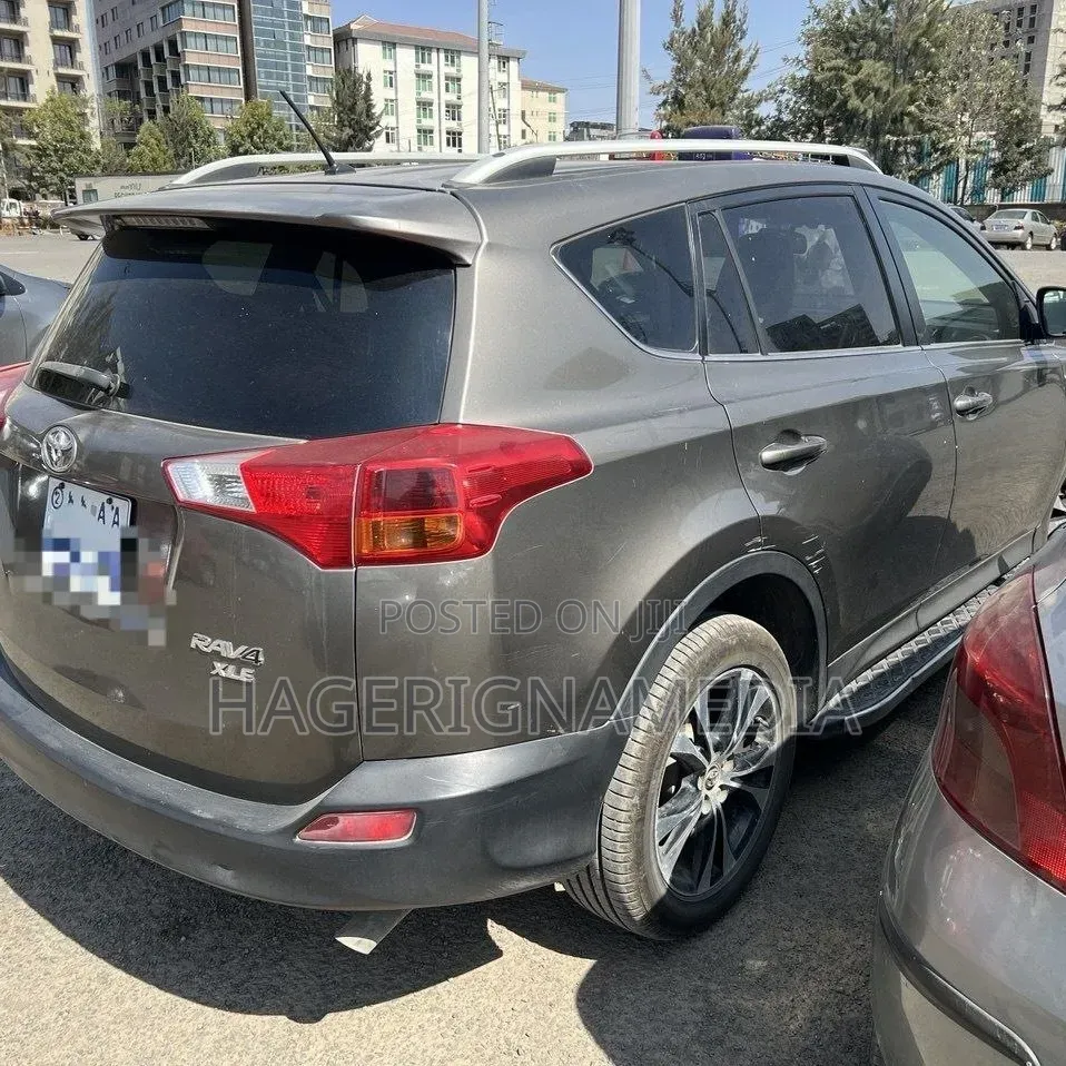 Toyota RAV4 2015 Gray