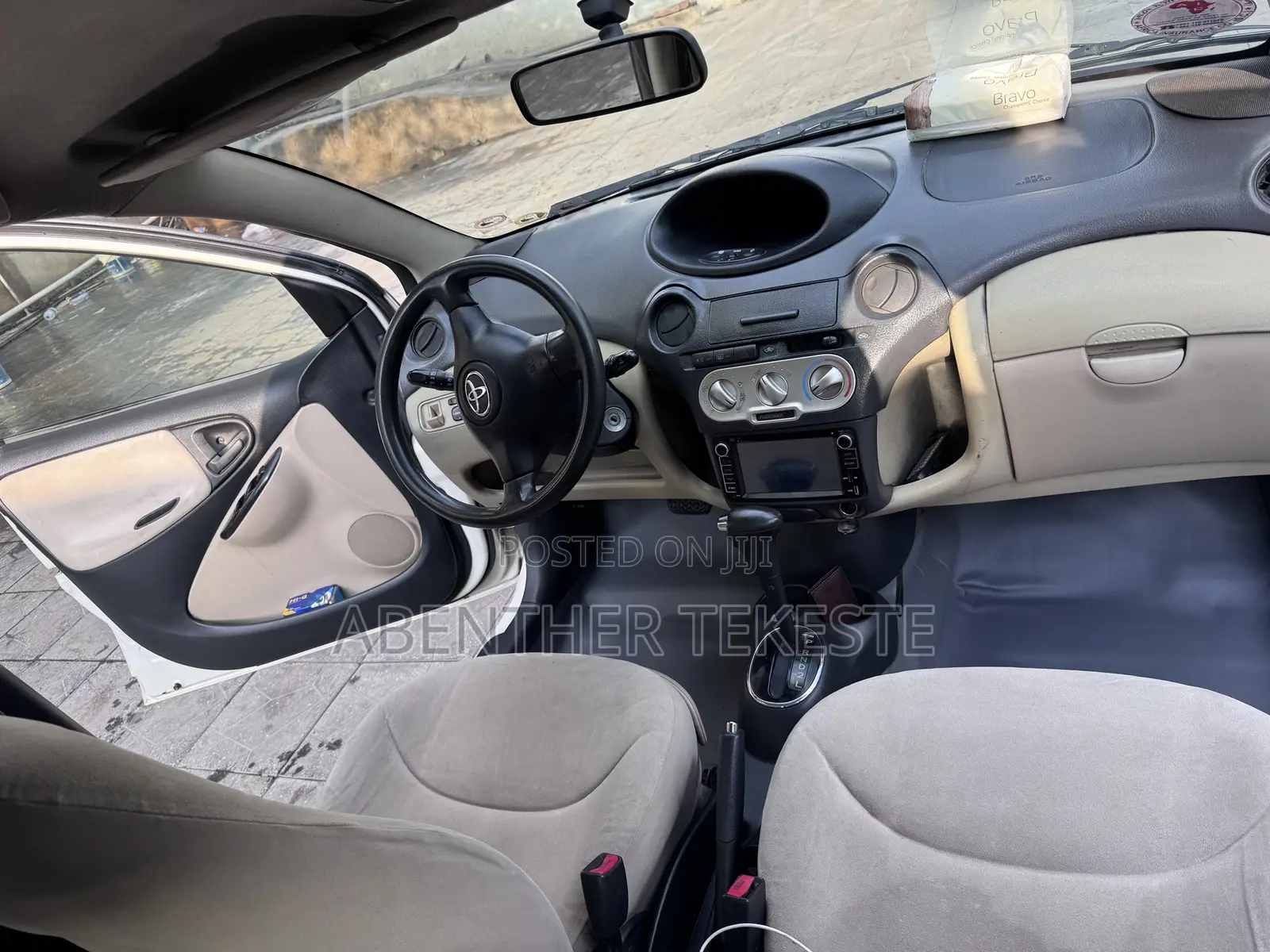 Toyota Vitz 1.0 FWD 3dr 2004 Ivory