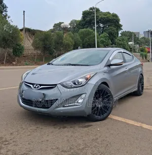 Hyundai Avante 2015 Silver