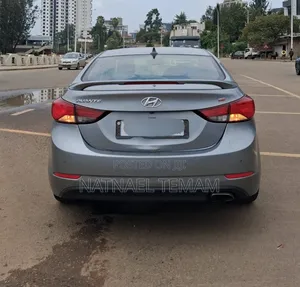 Hyundai Avante 2015 Silver
