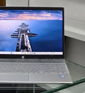New Laptop HP Pavilion 15 8GB Intel Core i7 SSD 256GB