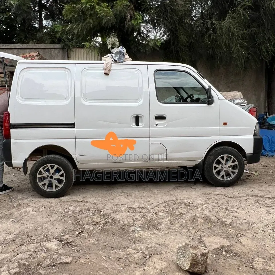 Suzuki Eeco 2018 White