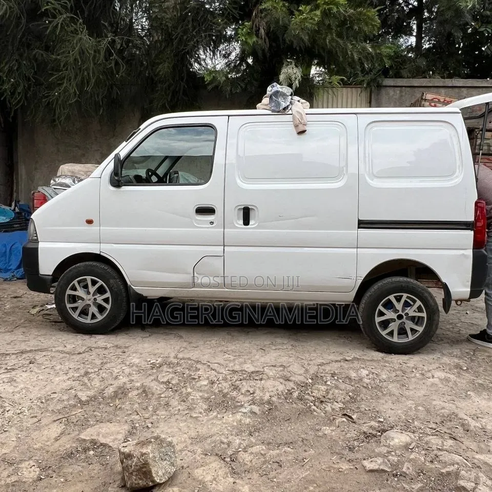 Suzuki Eeco 2018 White