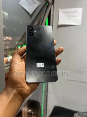 New Samsung Galaxy A06 128 GB Black