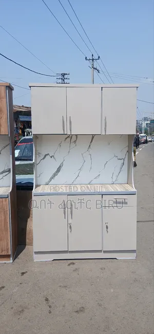 ላምኔት ኪቸን ካብኔት 19,500 ብር