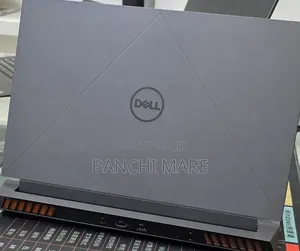 New Laptop Dell G15 5535 16GB Intel Core i7 SSD 1T