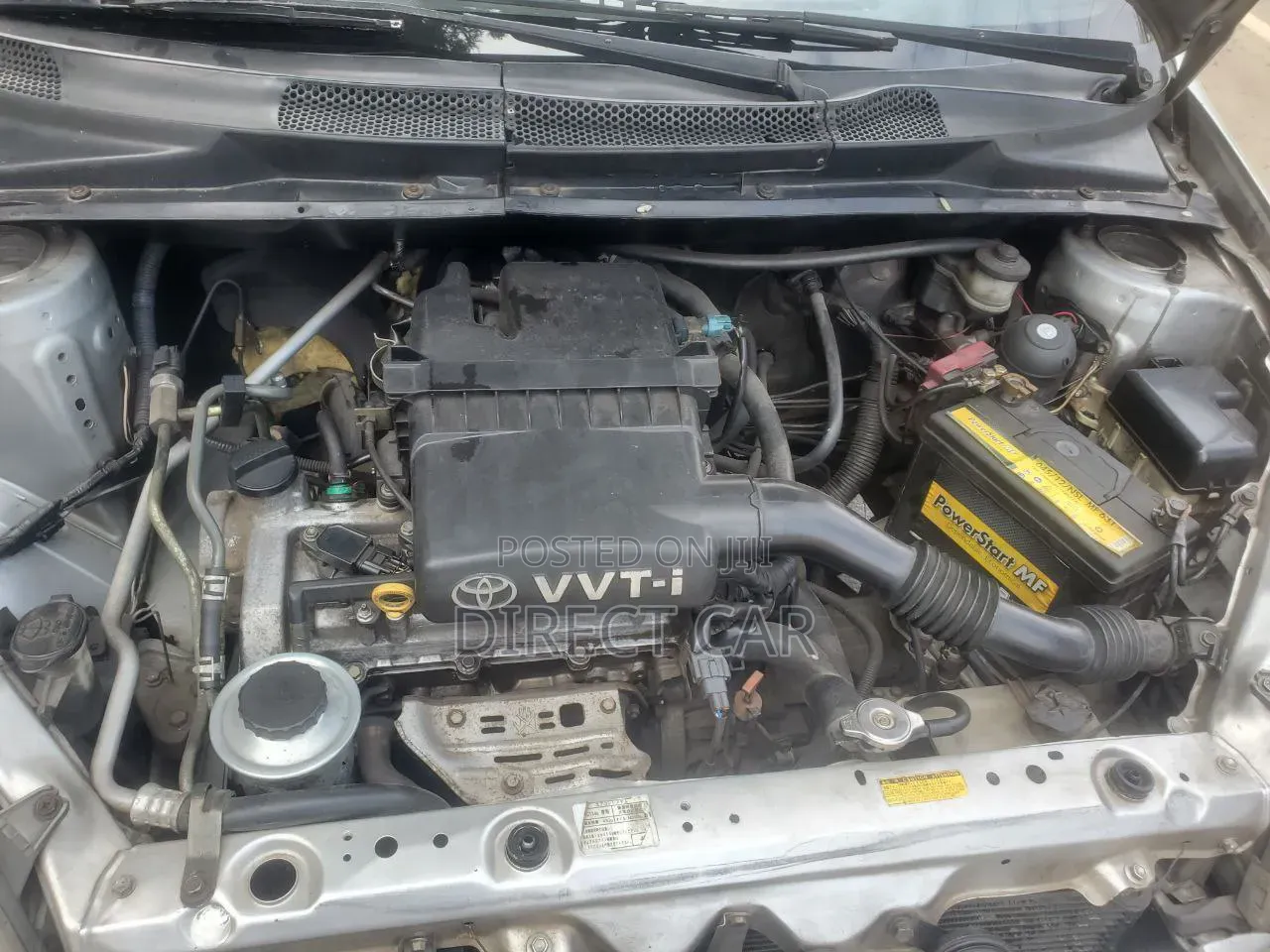 Toyota Vitz 2004 Silver